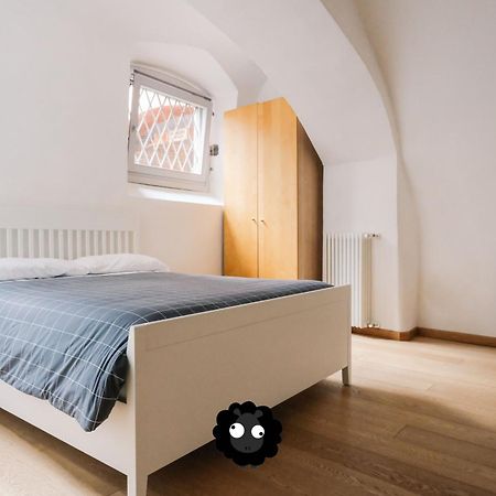 Appartamento Flat Il Torrazzo XIII Secolo Alzano Lombardo Esterno foto