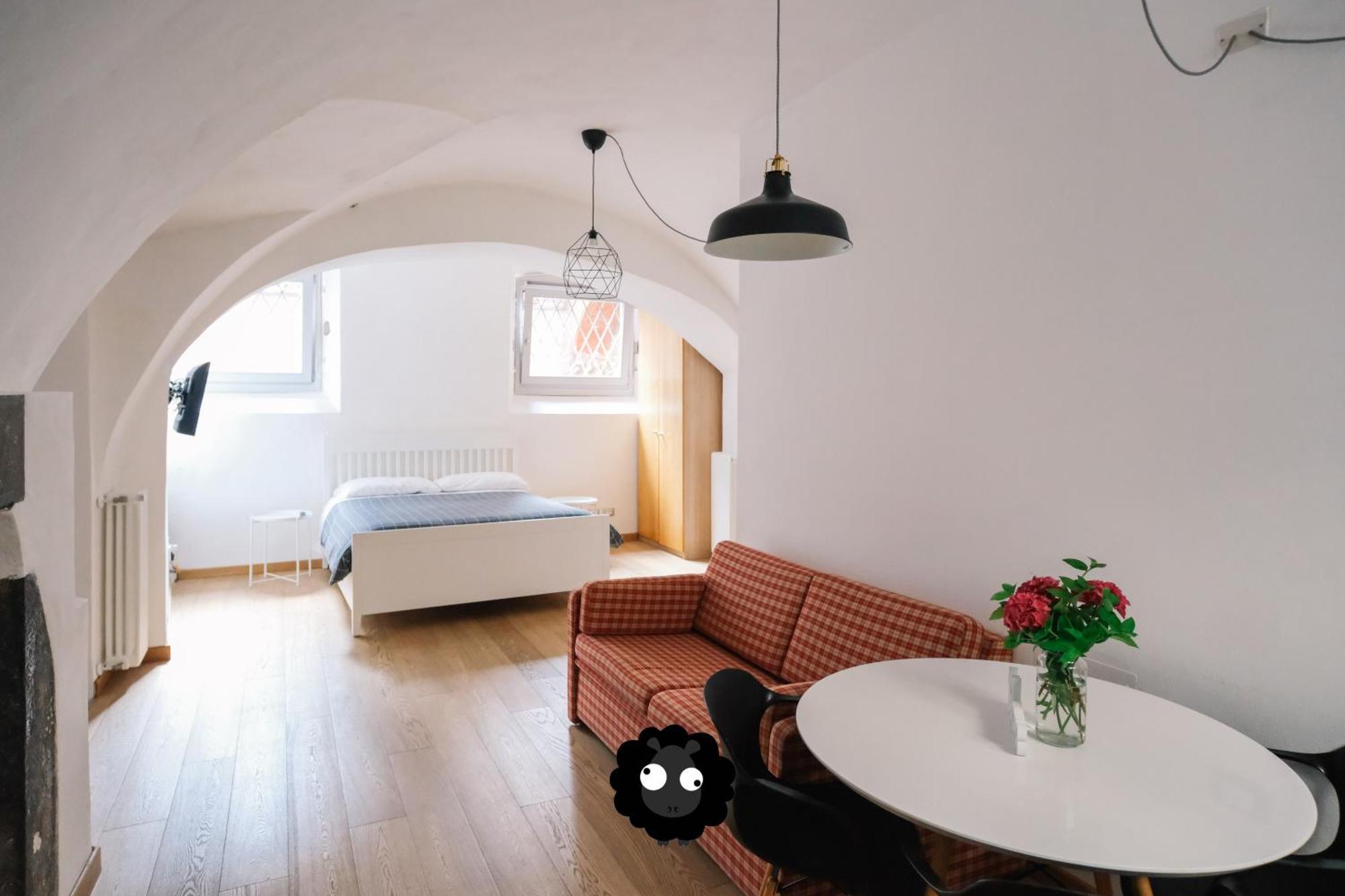 Appartamento Flat Il Torrazzo XIII Secolo Alzano Lombardo Esterno foto